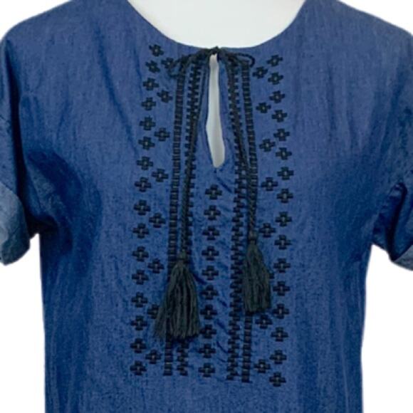 Old Navy Dress Blue Denim Chambray Tassel Embroidered Shift Women's Size Small - Picture 9 of 11